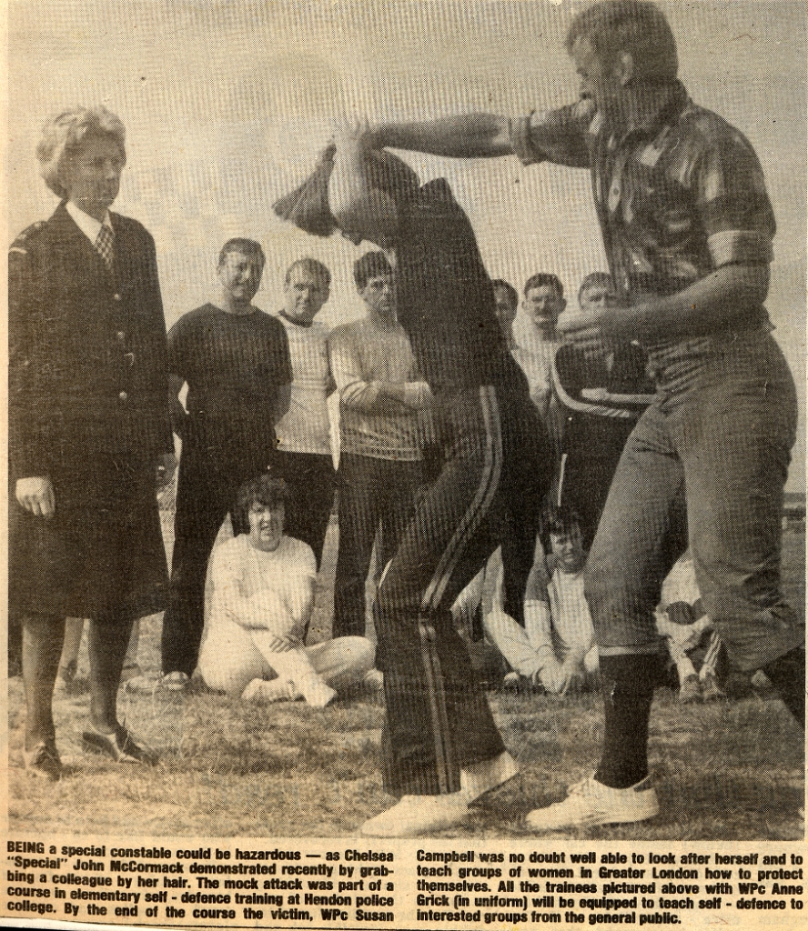 19830916 JOHN McCORMACK SELF DEFENCE FOR KIDS CN.jpg